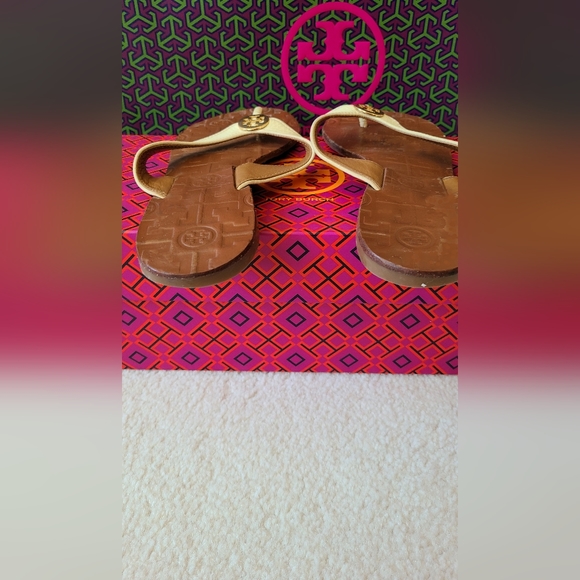 Tory Burch Designer Cream Off White Thora Sandals Flip Flops Size 7 - Picture 5 of 6
